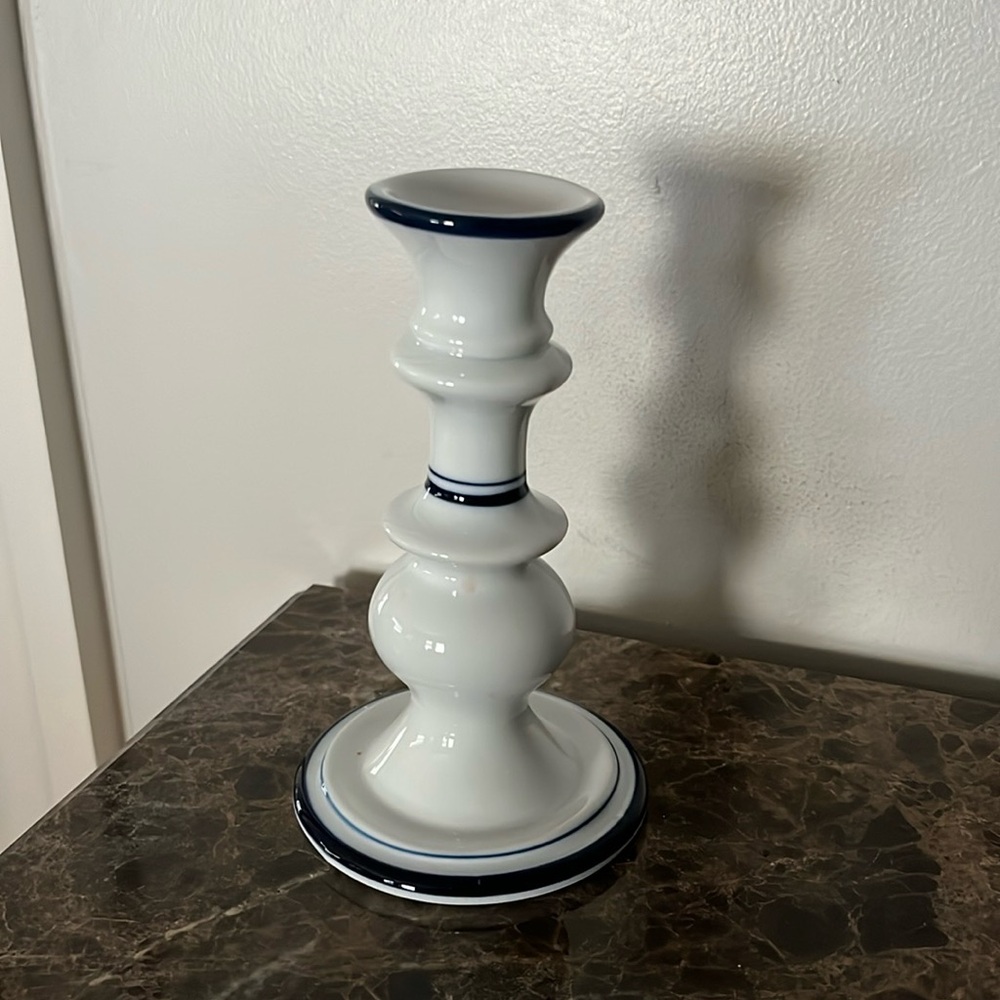 Dansk Bistro candlestick
